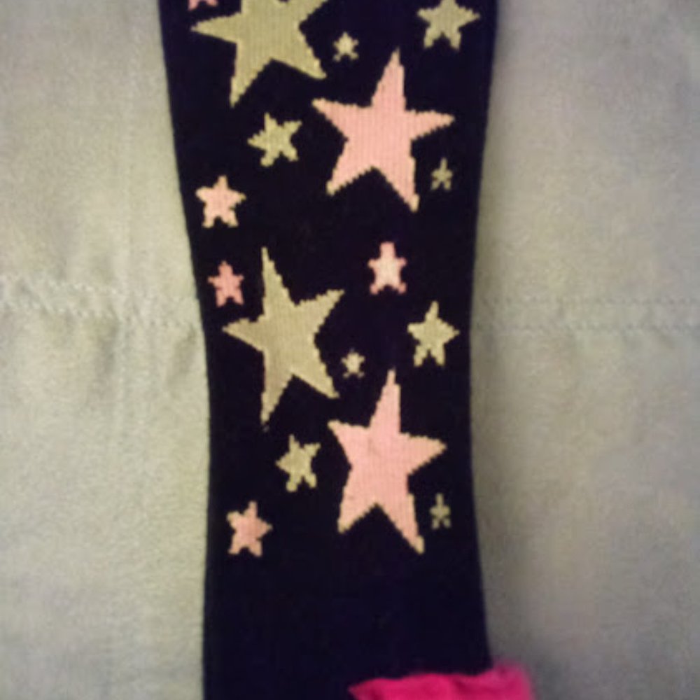 "Different Touch" Socks Replete with STARS